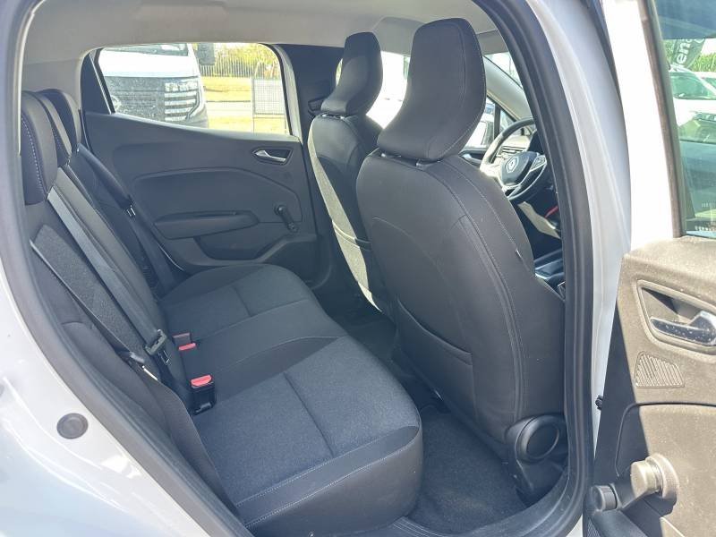 Renault Clio - Photo 18
