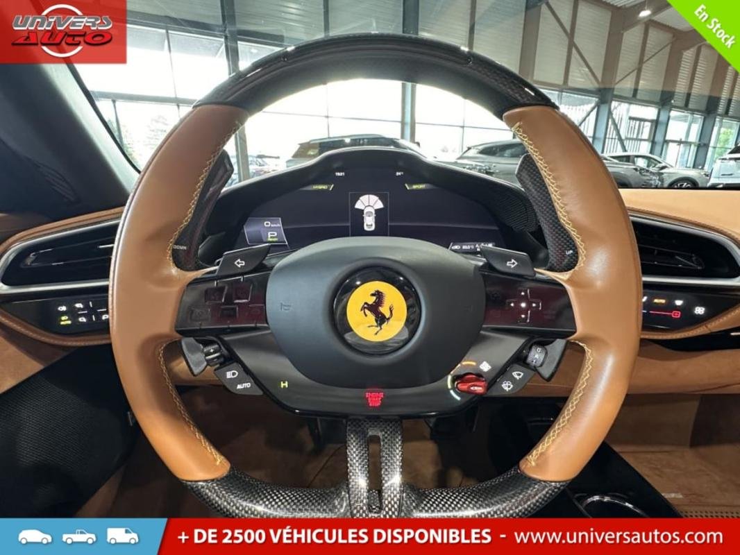 Ferrari 296 GTS - Photo 9