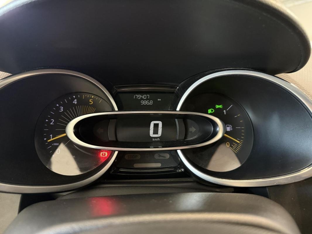 Renault Clio - Photo 16