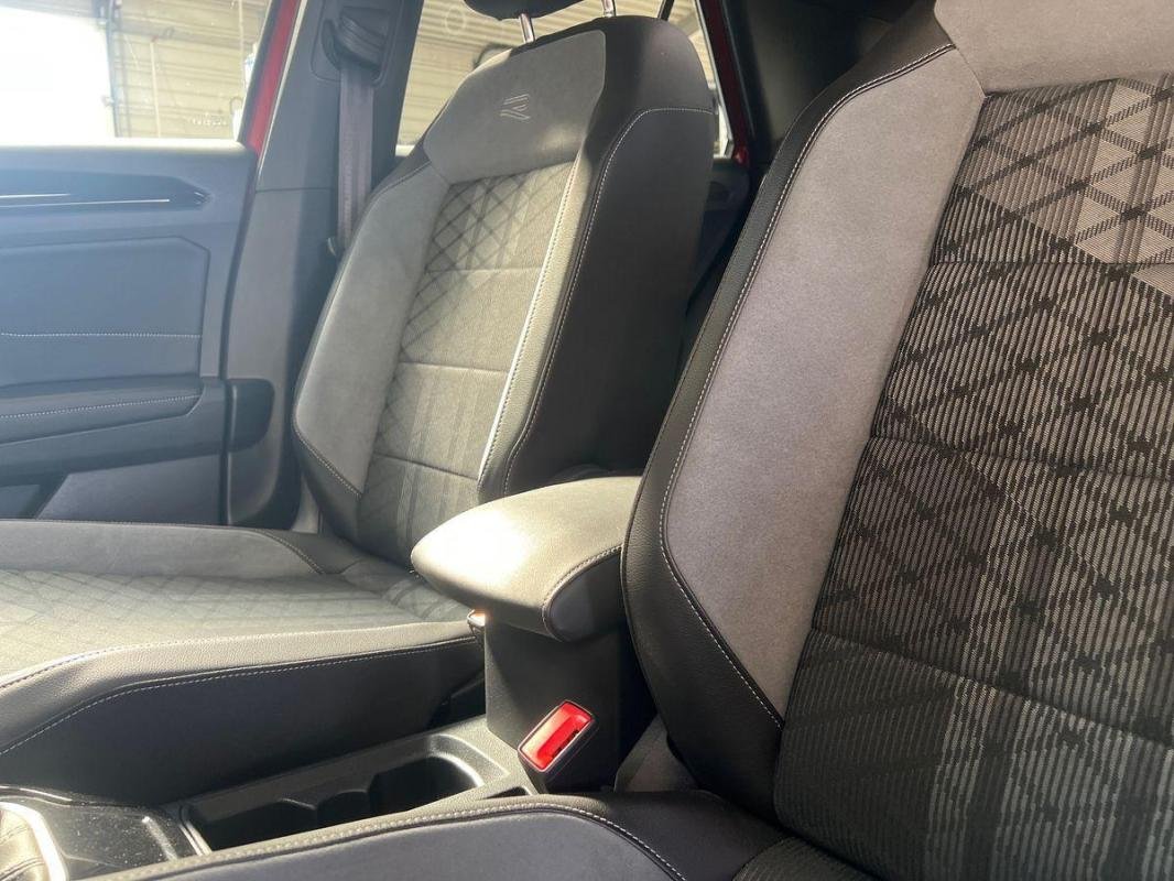 Volkswagen T-Roc - Photo 12