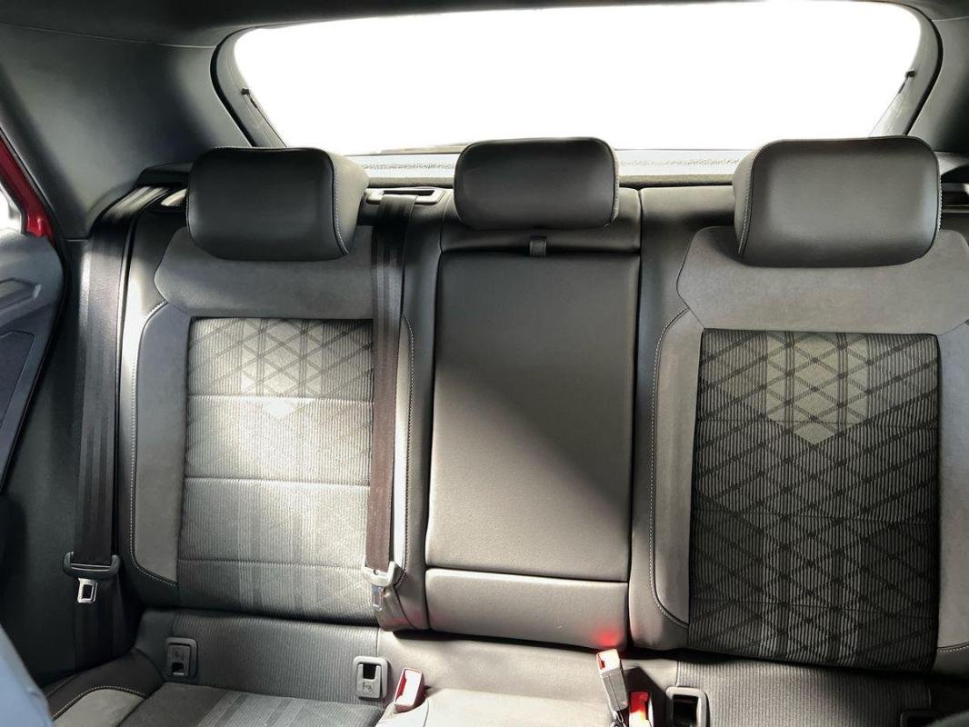 Volkswagen T-Roc - Photo 22