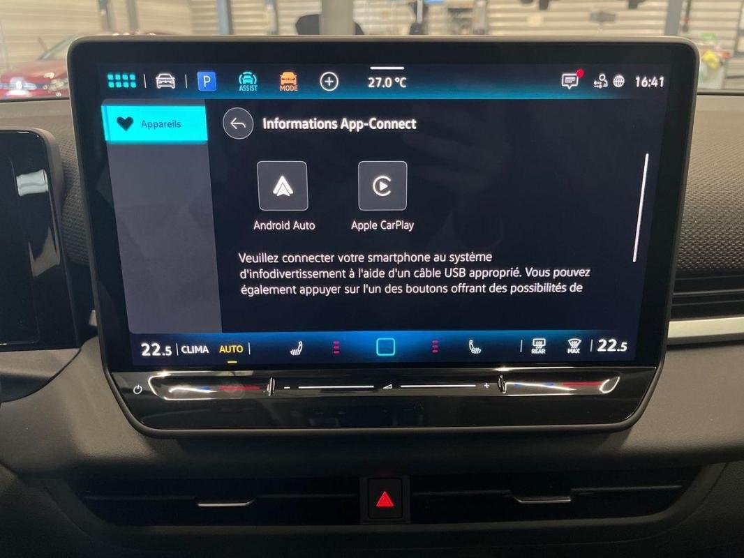 Volkswagen T-Roc - Photo 17