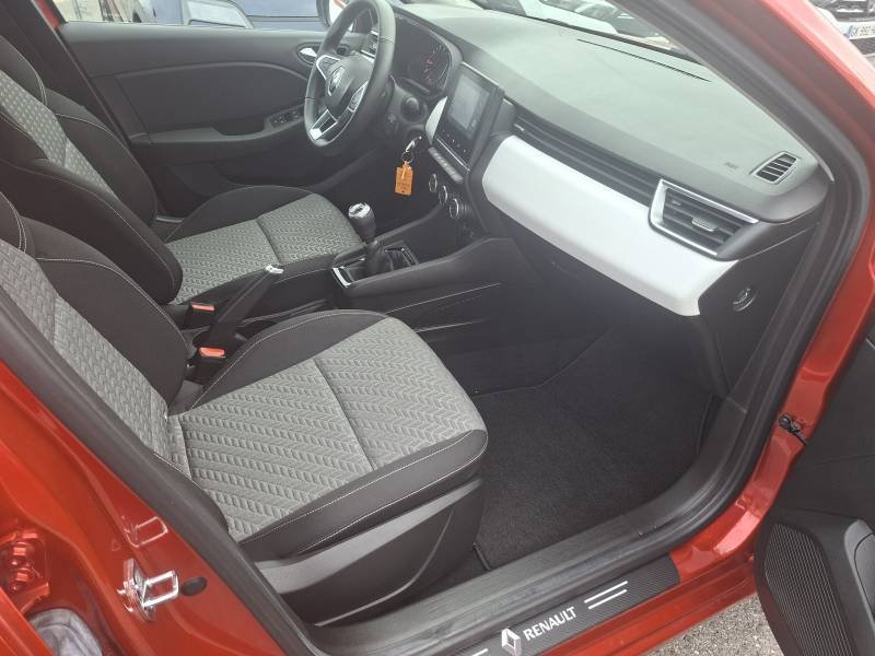 Renault Clio - Photo 27
