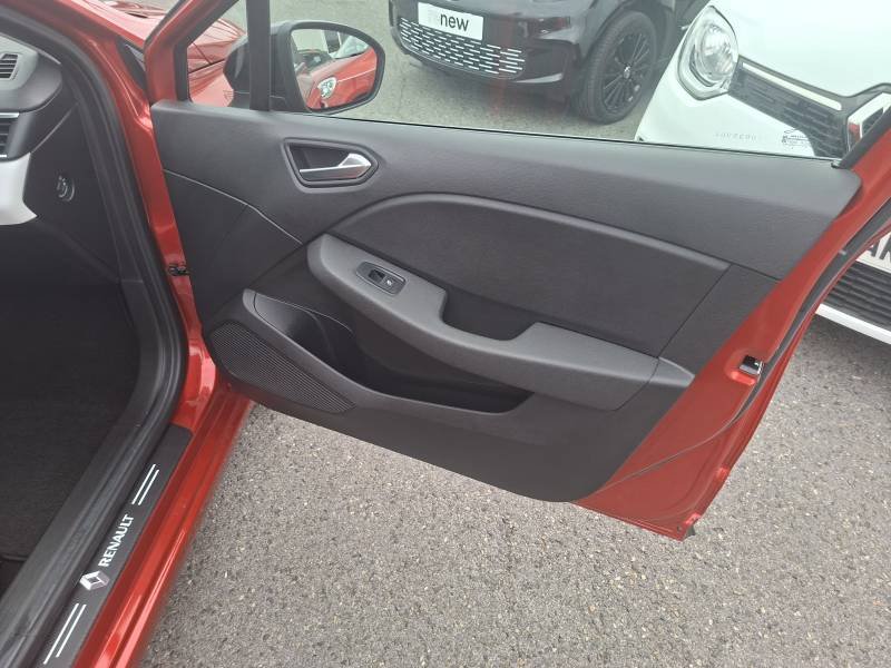 Renault Clio - Photo 26