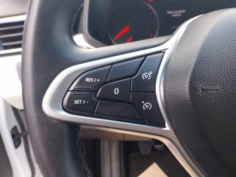 Renault Clio - Photo 24