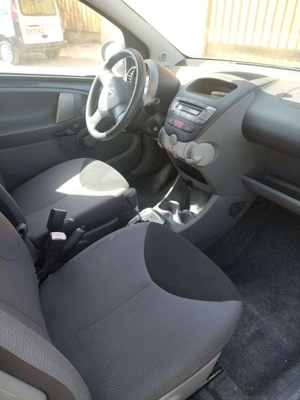 Toyota Aygo - Photo 6