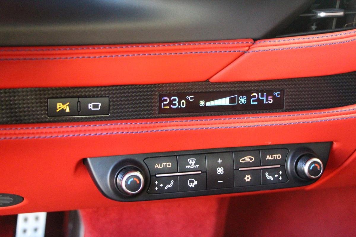Ferrari F8 Tributo - Photo 22