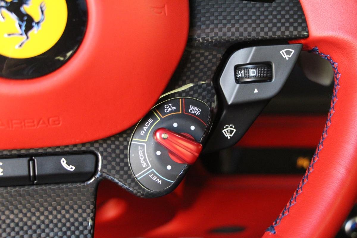 Ferrari F8 Tributo - Photo 25