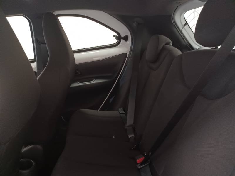 Toyota aygo x - Photo 10