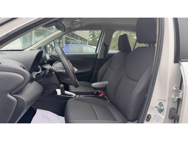 Toyota Yaris - Photo 10