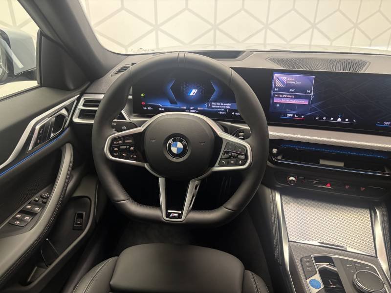BMW i4 - Photo 12