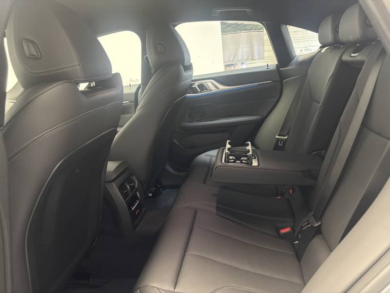 BMW i4 - Photo 13