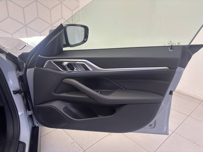 BMW i4 - Photo 23