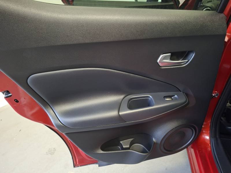Nissan Juke - Photo 25