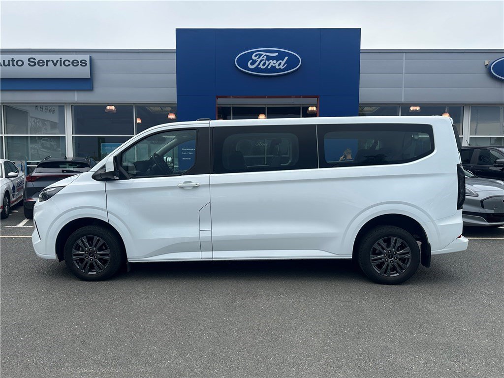 Ford Tourneo - Photo 4