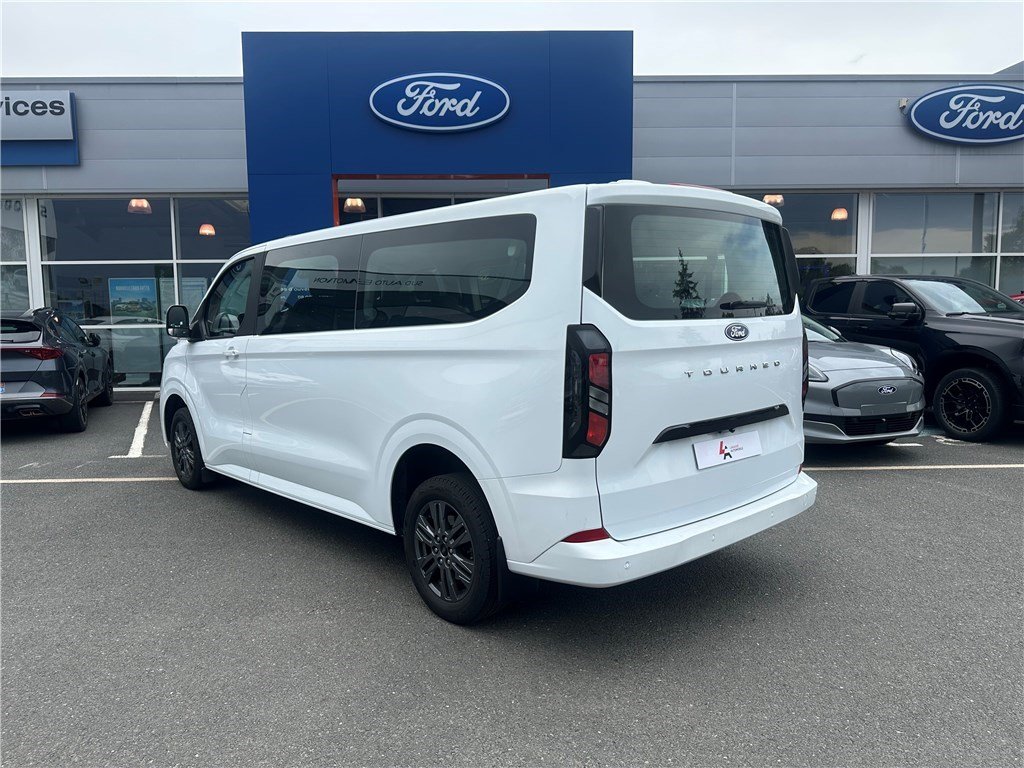 Ford Tourneo - Photo 5