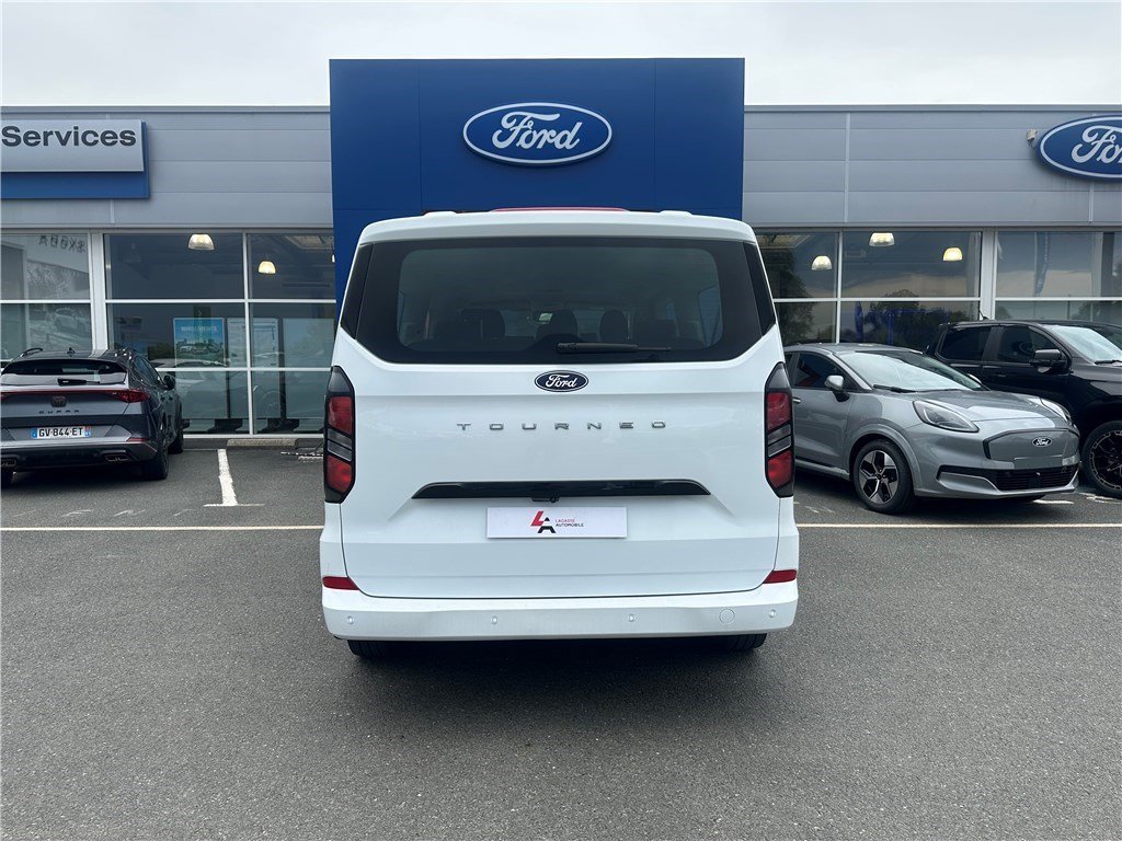 Ford Tourneo - Photo 6