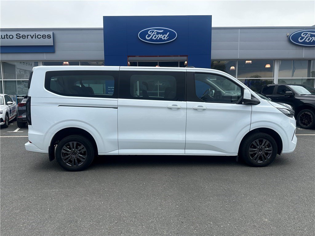 Ford Tourneo - Photo 8