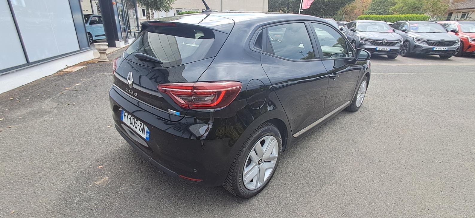 Renault Clio - Photo 11