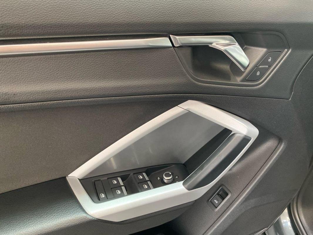 Audi Q3 - Photo 15