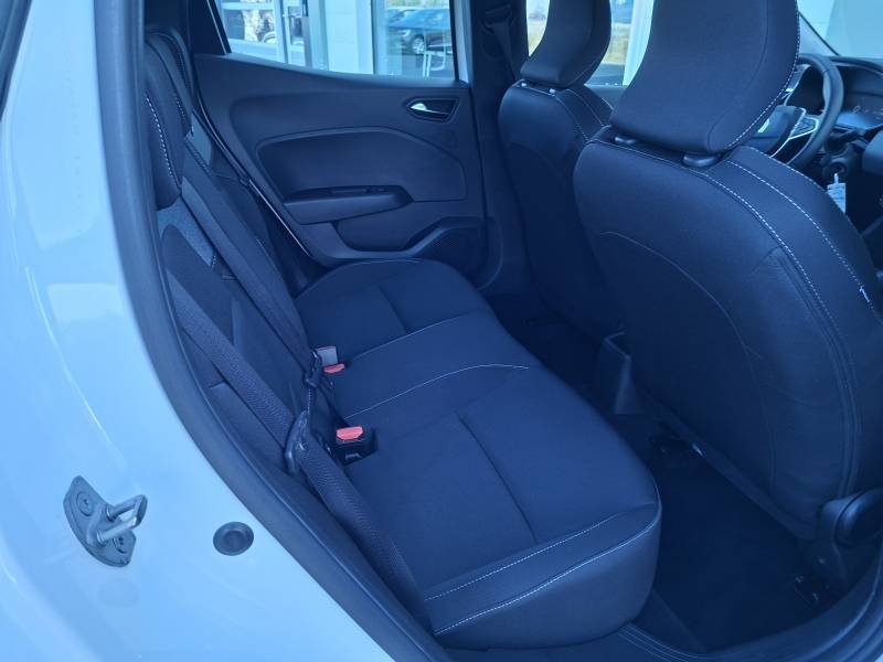Renault Clio - Photo 25