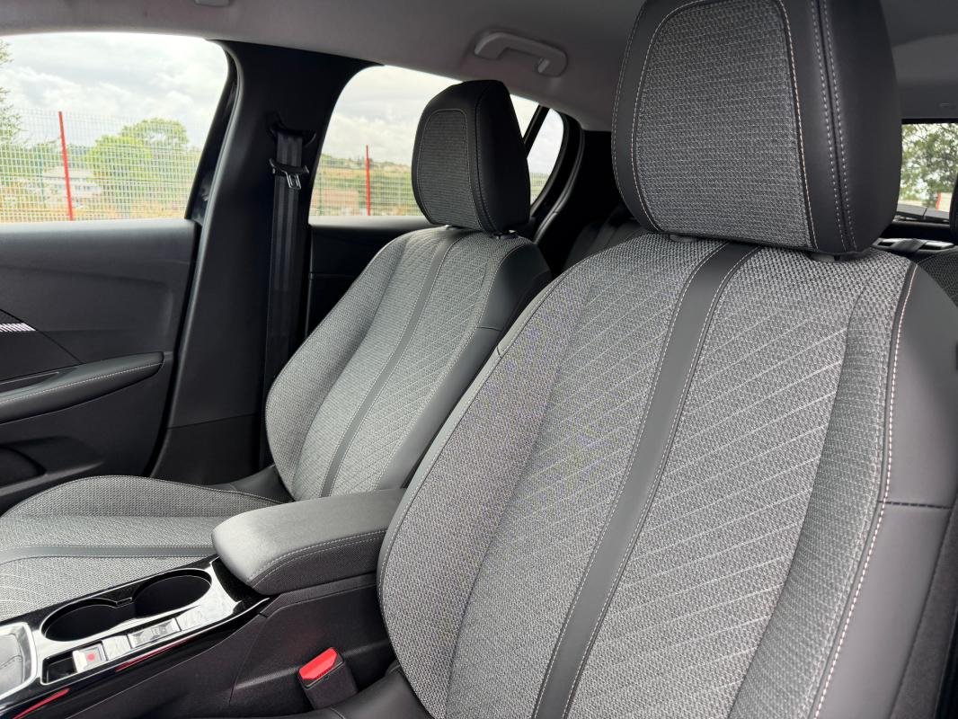 Peugeot 208 - Photo 20