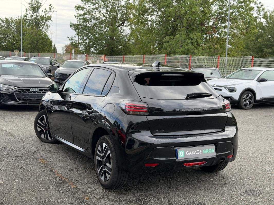 Peugeot 208 - Photo 2