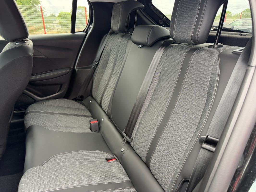 Peugeot 208 - Photo 24