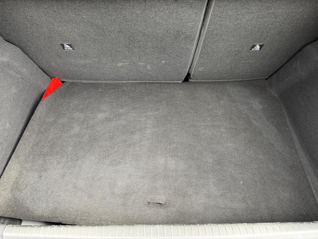 Peugeot 208 - Photo 25