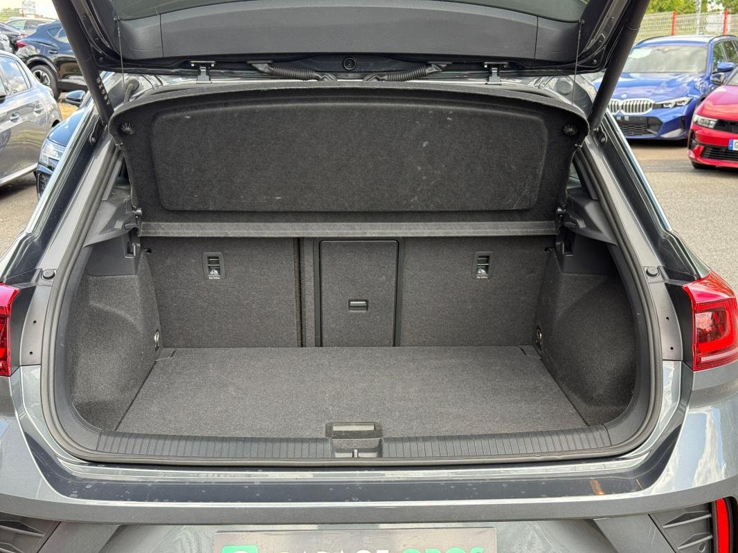 Volkswagen T-Roc - Photo 18