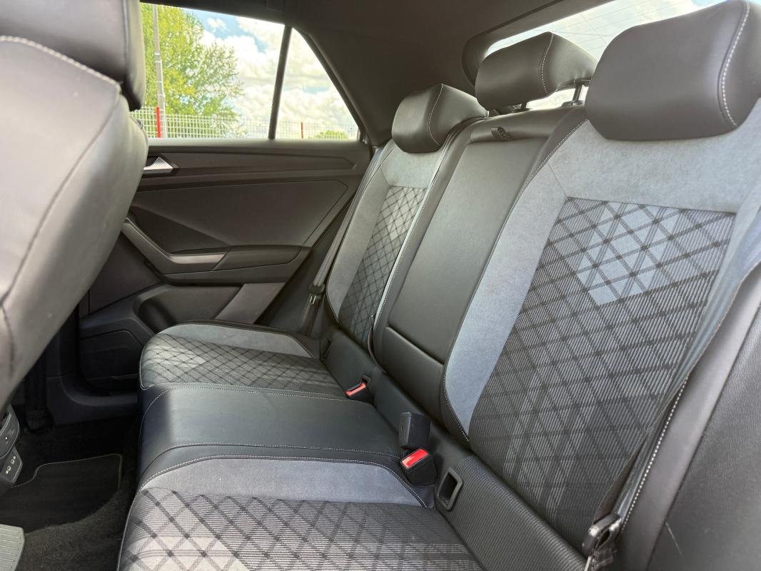 Volkswagen T-Roc - Photo 6
