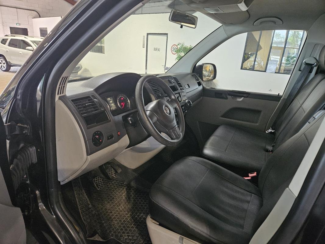 Volkswagen Transporter - Photo 12