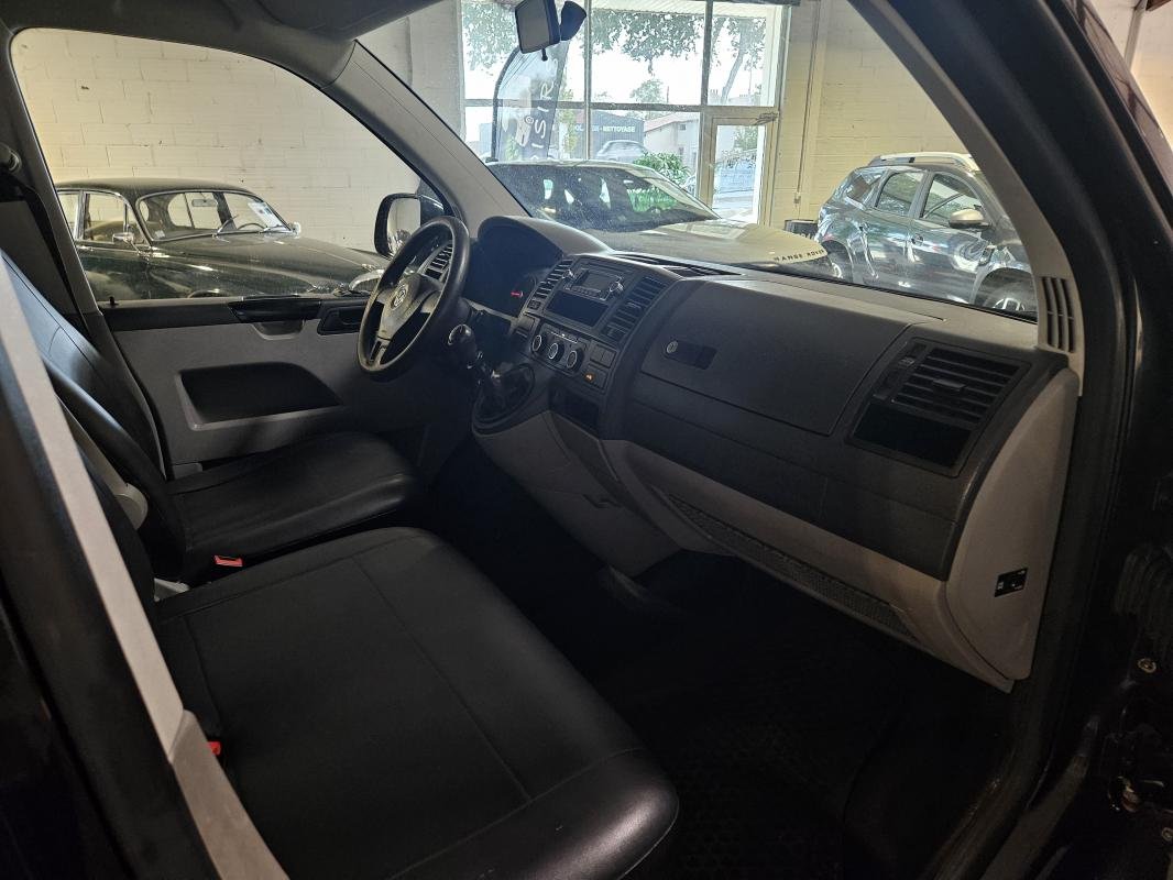 Volkswagen Transporter - Photo 14
