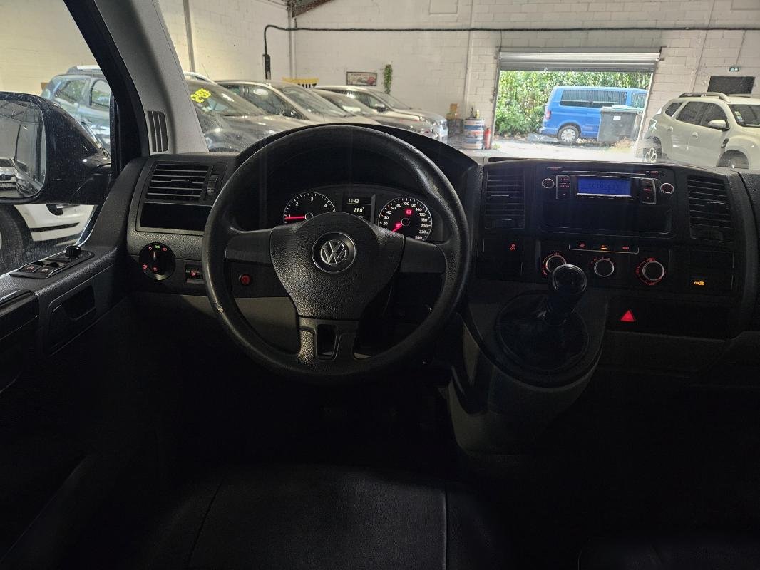 Volkswagen Transporter - Photo 17