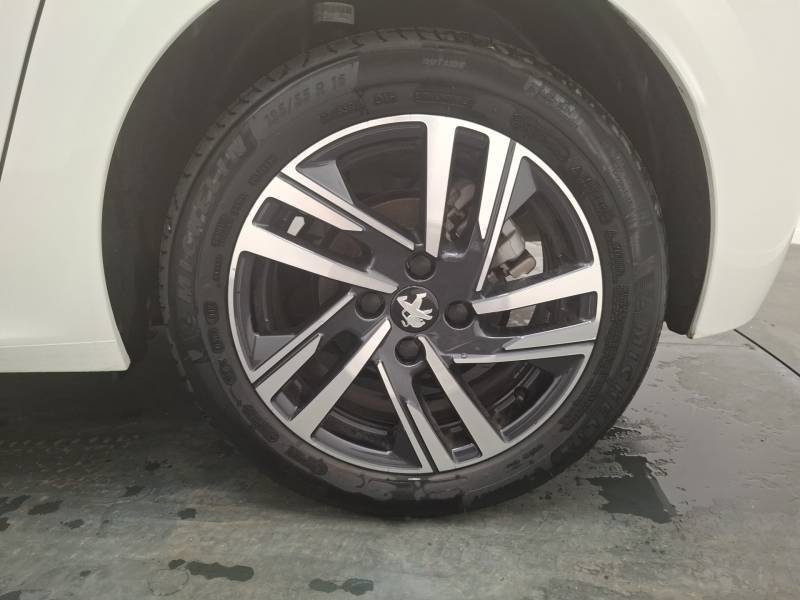 Peugeot 208 - Photo 13