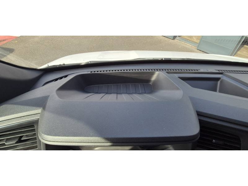 Nissan Interstar - Photo 19