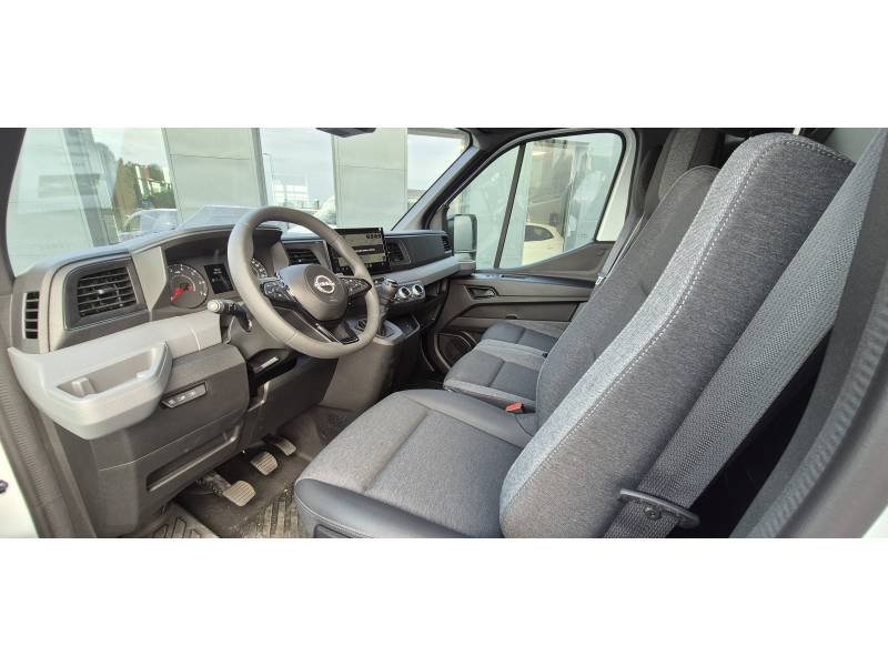 Nissan Interstar - Photo 10