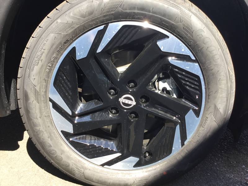 Nissan Qashqai - Photo 9