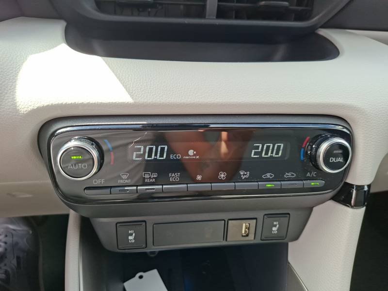 Toyota Yaris - Photo 35