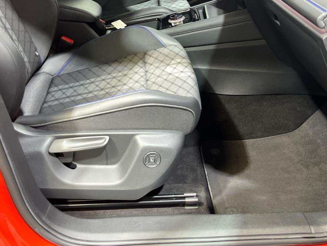 Volkswagen Tiguan - Photo 15