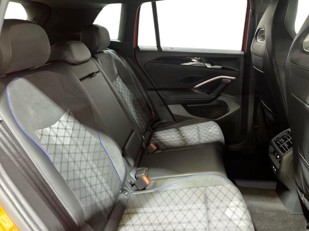 Volkswagen Tiguan - Photo 24
