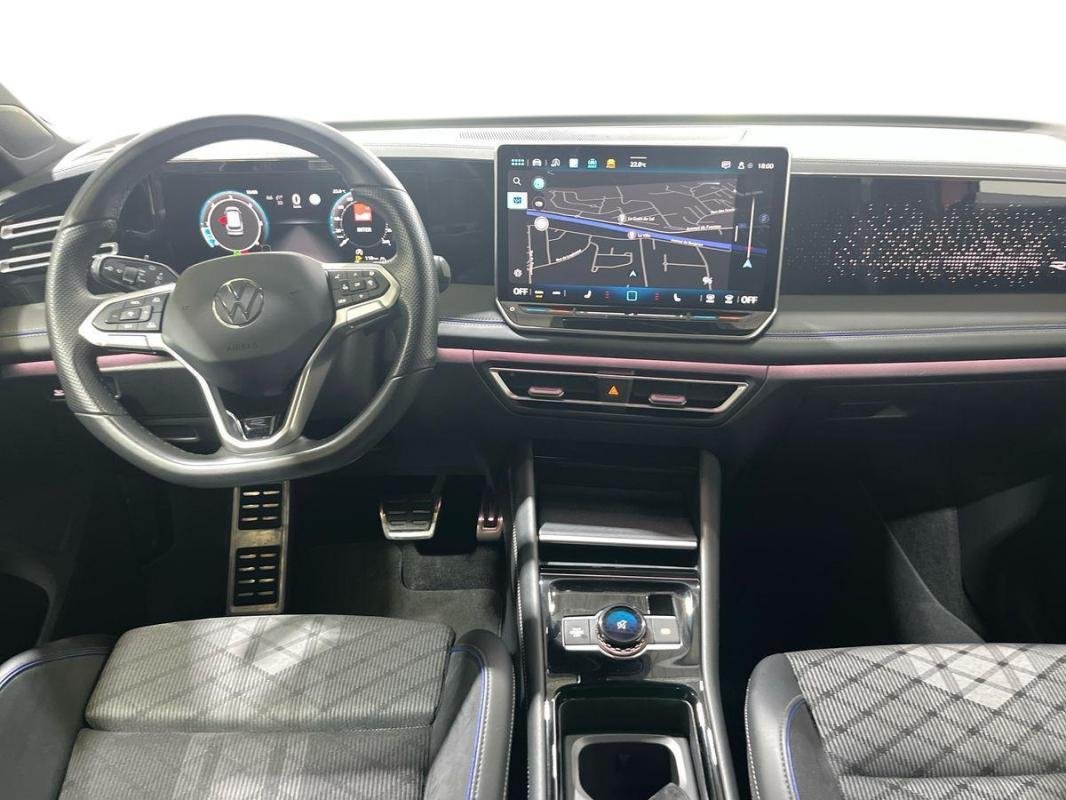 Volkswagen Tiguan - Photo 9