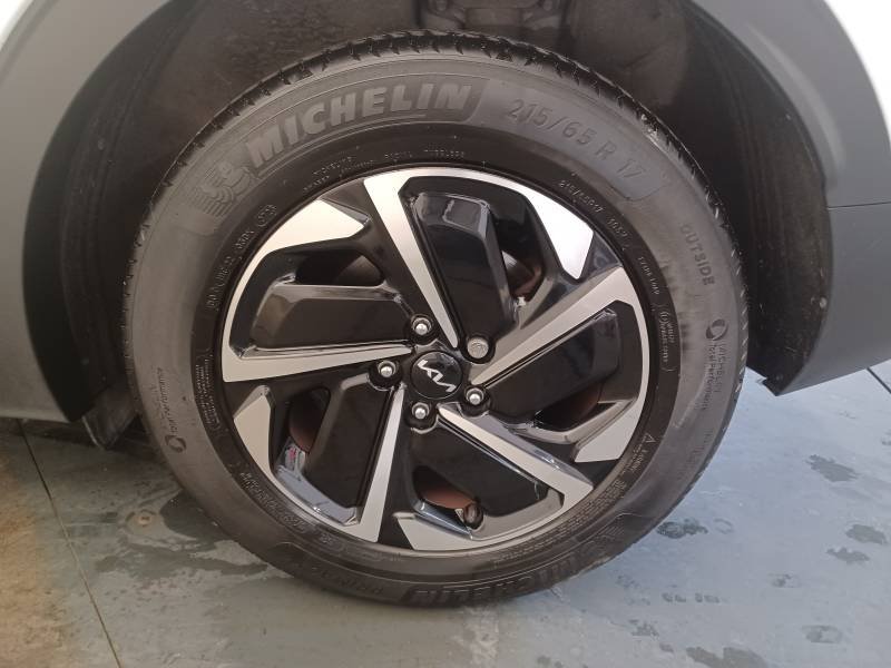 Kia Sportage - Photo 8