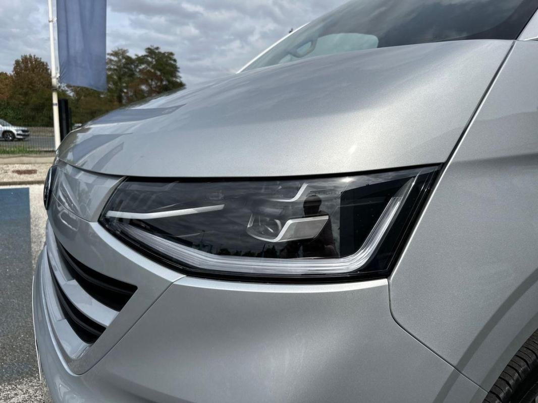 Volkswagen Transporter - Photo 26