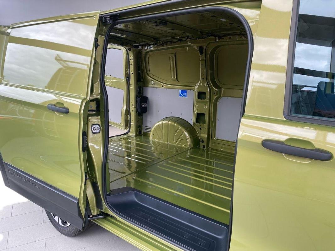 Volkswagen Transporter - Photo 22