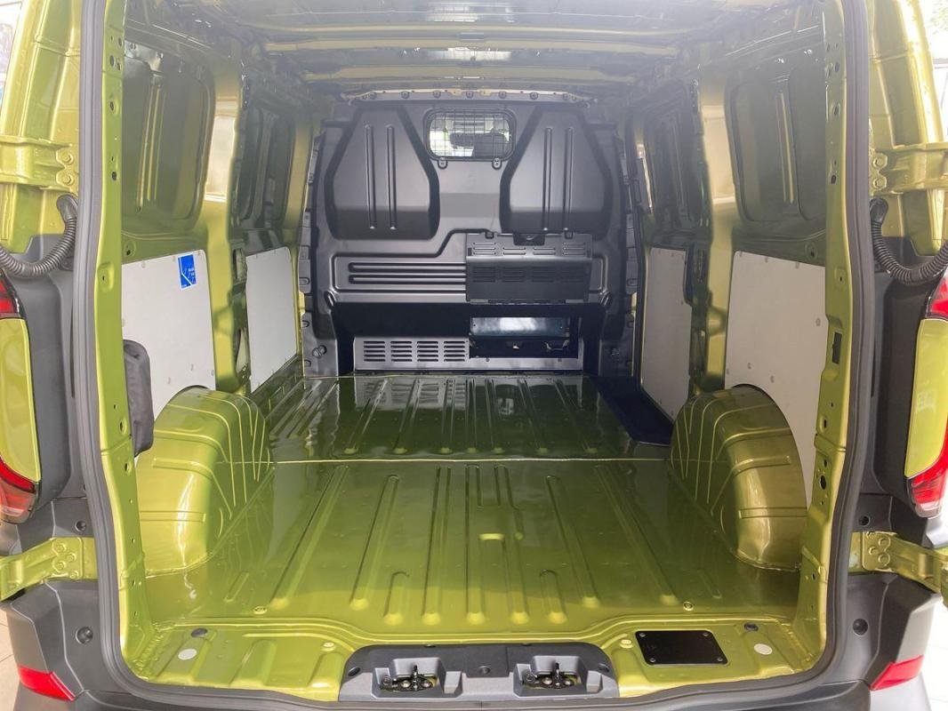 Volkswagen Transporter - Photo 31