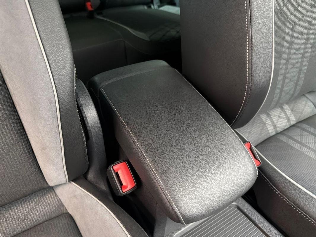Volkswagen Tiguan - Photo 12