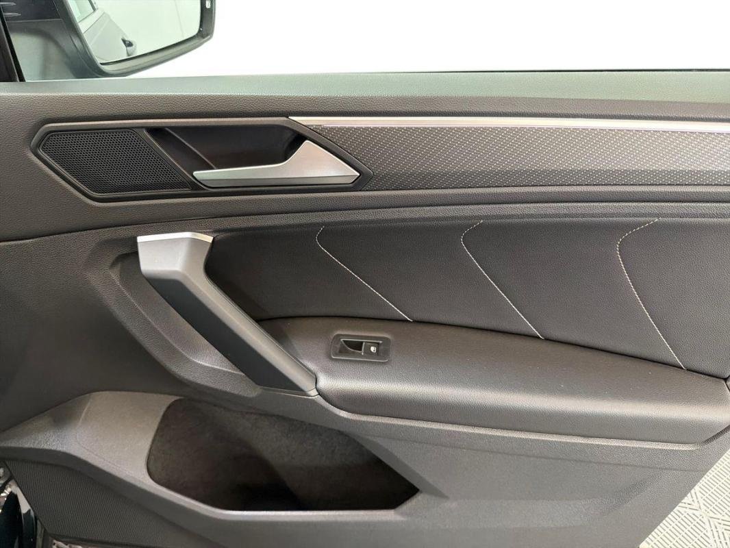 Volkswagen Tiguan - Photo 15