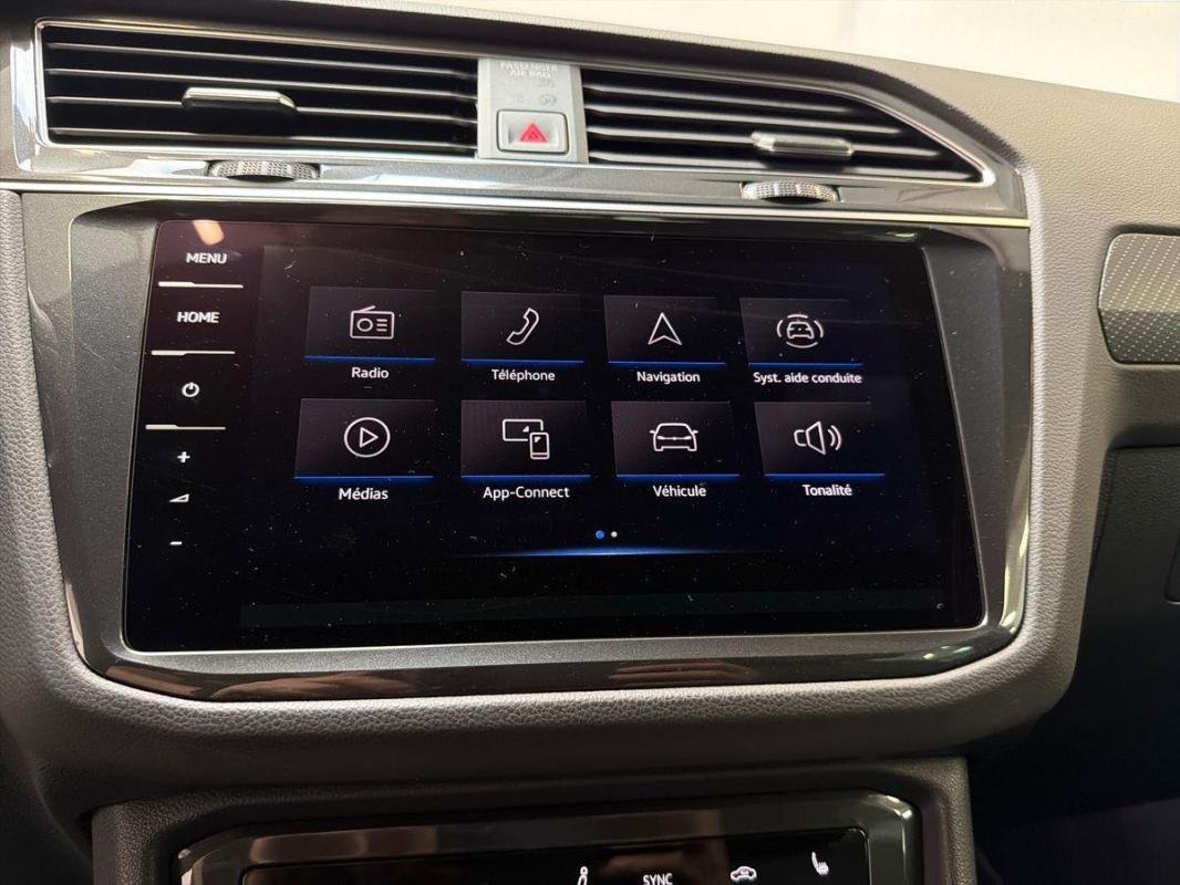 Volkswagen Tiguan - Photo 16