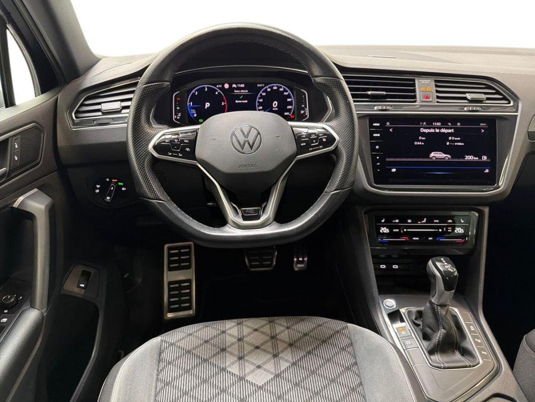 Volkswagen Tiguan - Photo 24